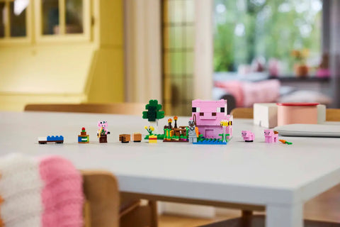 LEGO - Minecraft The Baby Pig House 21268 238 Pieces