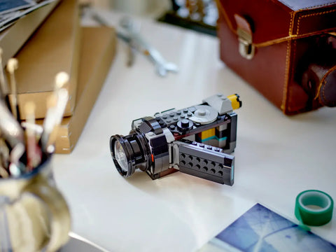 LEGO - Creator 3 In 1 Retro Camera 31147 261 Pieces