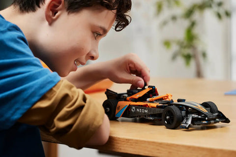 LEGO - Technic NEOM McLaren Formula E Race Car 42169 452 Pieces
