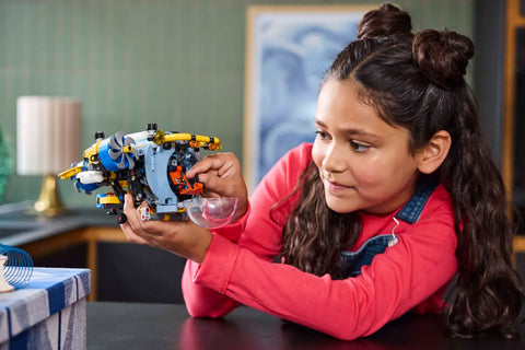 LEGO - Technic Deep-Sea Research Submarine 42201 413 Pieces