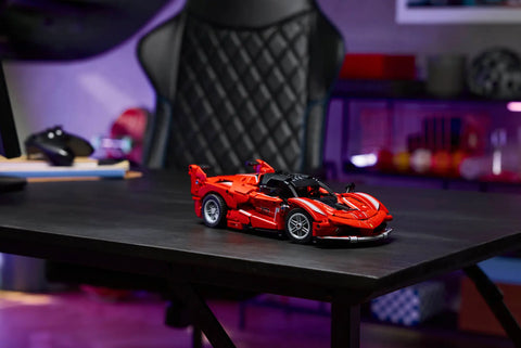 LEGO- Technic Ferrari FXX K 42212 897 Pieces