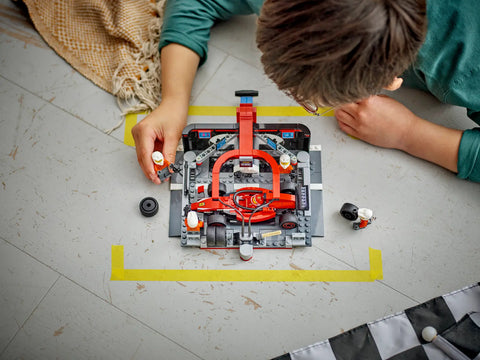 LEGO - City F1 Pit Stop & Pit Crew with Ferrari Car 60443 322 Pieces
