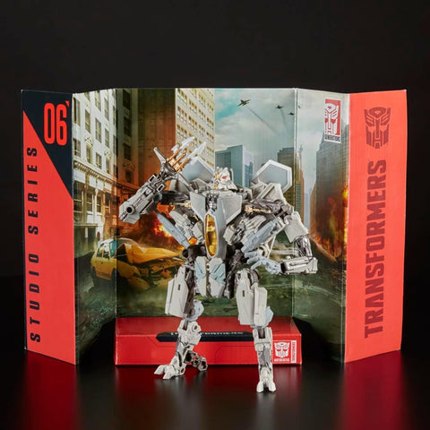 Hasbro Transformers Studio Series Voyager Transformers: Starscream 06 Action Figure 6.5-inches
