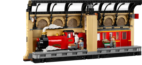 LEGO- Harry Potter Book Nook: Hogwarts Express 76450 832 Pieces