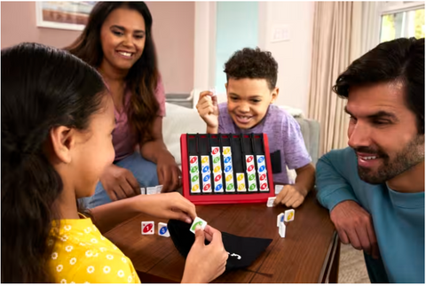 Mattel Games UNO Quatro Game