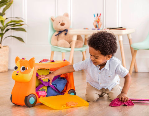 B. On the Gogo Cat Ride-On Suitcase