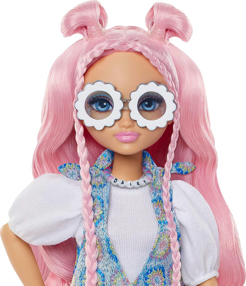 Barbie Dream Besties Daisy Jean Fashion Doll With 9 DJ & Music Themed Accessories
