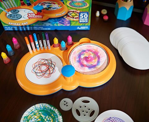 Crayola Spin & Spiral Art Station Deluxe Edition