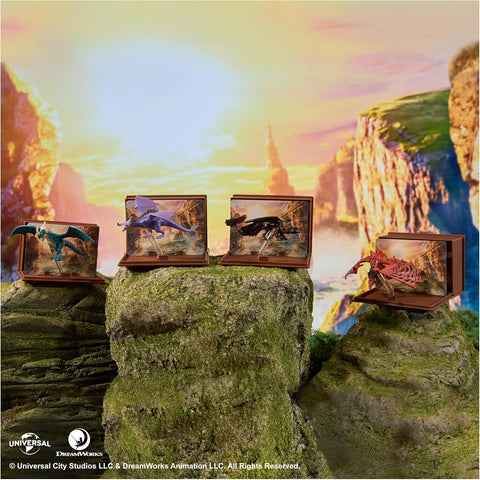 Dreamworks Dragons, How to Train Your Dragon, World of Berk: Book of Dragons, Collectible Dragon & Card with Display Stand
