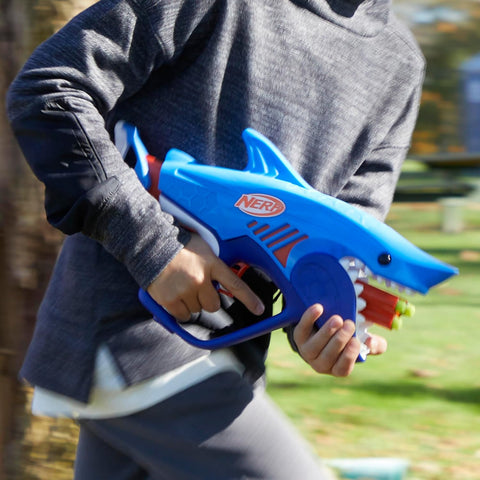 Hasbro Nerf Junior Wild Sharkfire Dart Blaster, 8 Nerf Elite Darts