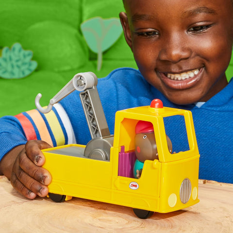 Hasbro Peppa Pig Toys Granddad Dog's Tow Truck Set with Figure