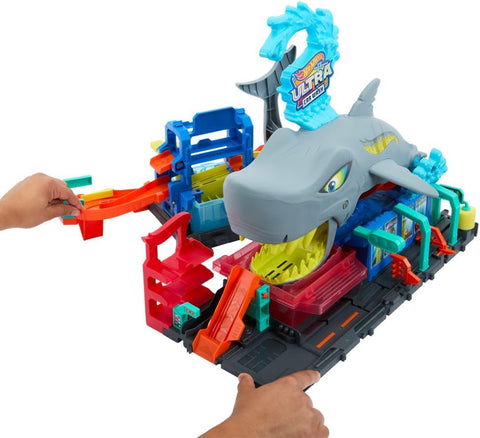 Hot Wheels City Ultra Shark Car Wash Playset