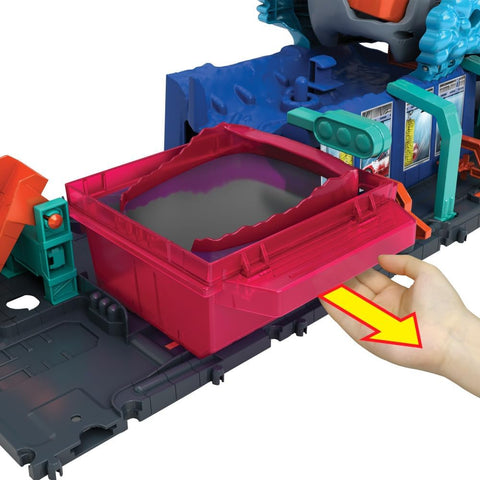 Hot Wheels City Ultra Shark Car Wash Playset