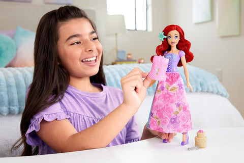 Disney Princess Ariel Fashion Doll Set, Spin & Reveal with 11 Surprises