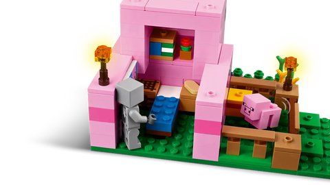 LEGO - Minecraft The Baby Pig House 21268 238 Pieces