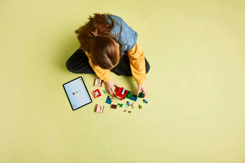 LEGO - Minecraft The TNT Jungle House 21275 287 Pieces