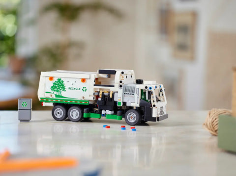 LEGO - Technic Mack LR Electric Garbage Truck 42167 503 Pieces