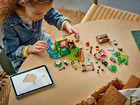 LEGO - Friends Panda Sanctuary Animal Care 42648 243 Pieces