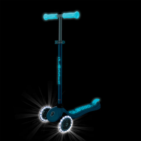 Globber Primo Plus Lights Glow 3-Wheel Scooter Deep Blue 3-9 Years