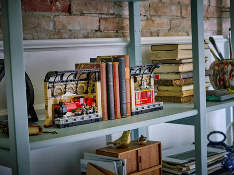 LEGO- Harry Potter Book Nook: Hogwarts Express 76450 832 Pieces