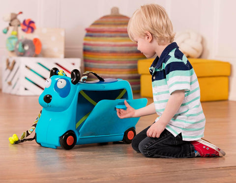 B. On the Gogo Woofer Ride-On Suitcase