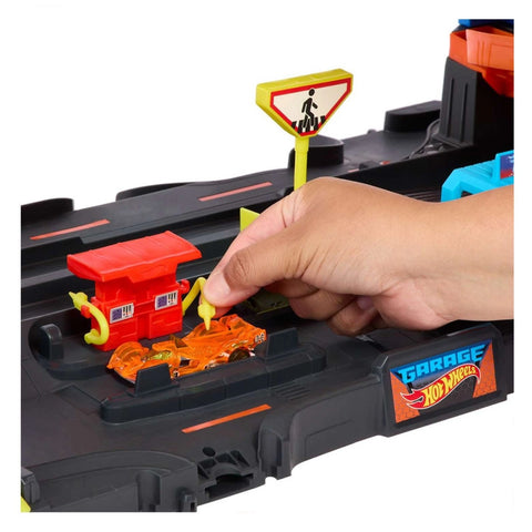 Hot Wheels City Ultimate Garage