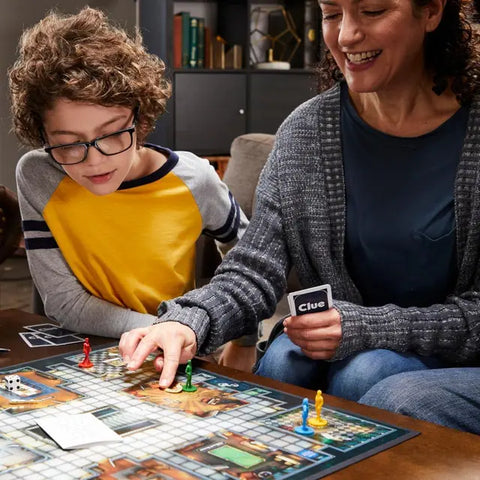 Cluedo Le Jeu Des Grands Détectives, French