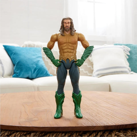 DC Comics Aquaman Figurine, 30cm