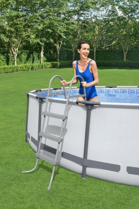 FlowClear™ Pool Ladder 107cm