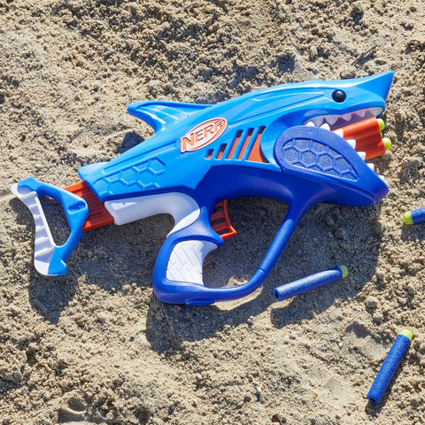 Hasbro Nerf Junior Wild Sharkfire  Dart Blaster, 8 Nerf Elite Darts