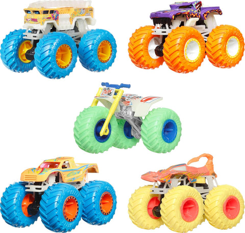 Hot Wheels Monster Trucks Die-Cast 1:64 Scale Truck Glow in The Dark Assorted
