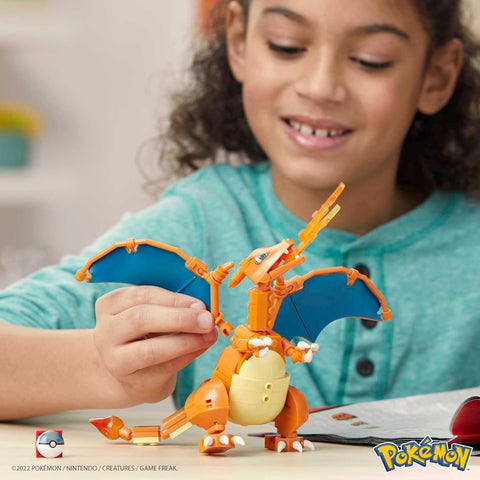 MEGA Pokémon Charizard Construction Set 223 Pieces