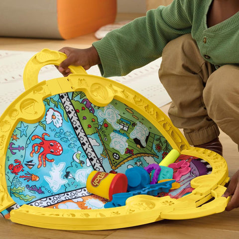 Play-Doh Fold & Go Playmat Starter Set