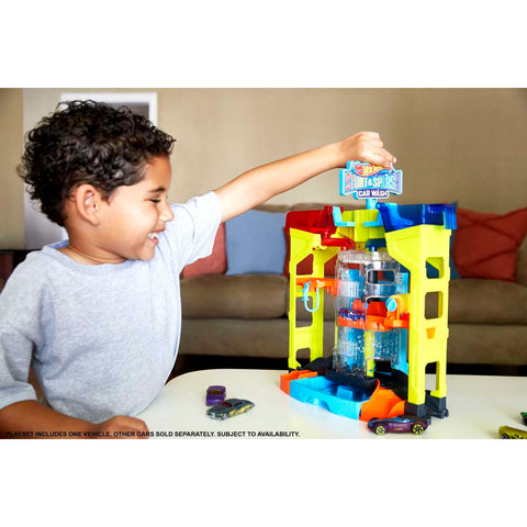 Stunt & Splash Car Wash Playset